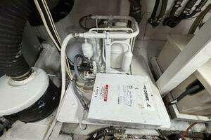 1989 Grand Banks 42 Motor Yacht thumbnail 86