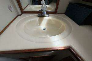 1989 Grand Banks 42 Motor Yacht thumbnail 68