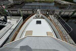 1989 Grand Banks 42 Motor Yacht thumbnail 33