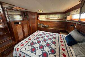 1989 Grand Banks 42 Motor Yacht thumbnail 72
