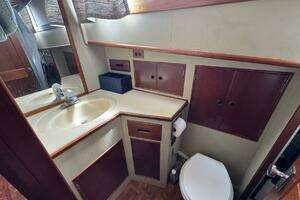 1989 Grand Banks 42 Motor Yacht thumbnail 67