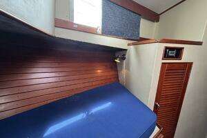 1989 Grand Banks 42 Motor Yacht thumbnail 59