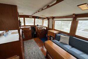 1989 Grand Banks 42 Motor Yacht thumbnail 44