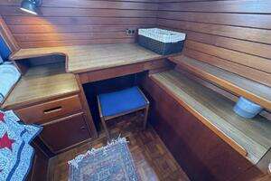 1989 Grand Banks 42 Motor Yacht thumbnail 76
