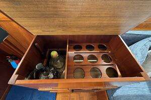 1989 Grand Banks 42 Motor Yacht thumbnail 48