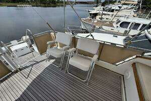 1989 Grand Banks 42 Motor Yacht thumbnail 34
