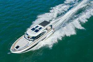 2026 Beneteau Antares 11 thumbnail 2