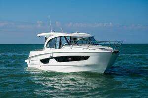2026 Beneteau Antares 11 thumbnail 5