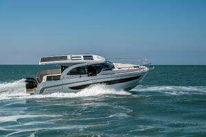 2026 Beneteau Antares 11 thumbnail 4
