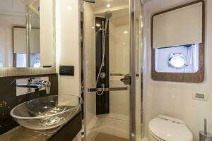 2021 Azimut S6 Sport Fly thumbnail 23