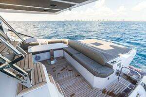 2021 Azimut S6 Sport Fly thumbnail 26
