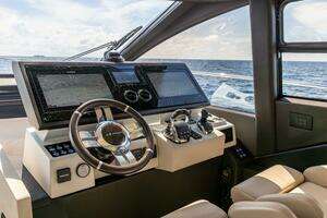 2021 Azimut S6 Sport Fly thumbnail 10