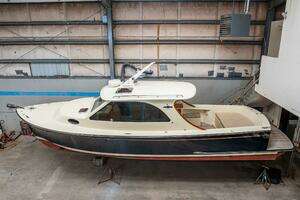 ROUGHRIDER 2006 Palm Beach Motor Yachts Avalon 32 Yacht For Sale in Bellingham WA
