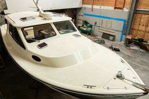 ROUGHRIDER 2006 Palm Beach Motor Yachts Avalon 32 Yacht For Sale in Bellingham WA