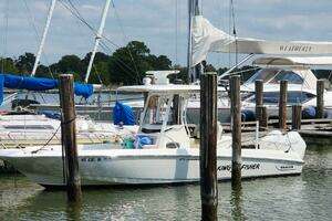 27ft Boston Whaler Yacht For Sale