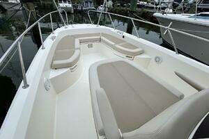 27ft Boston Whaler Yacht For Sale