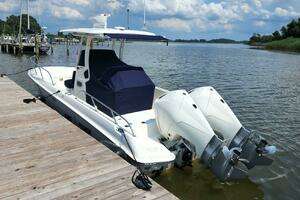 27ft Boston Whaler Yacht For Sale