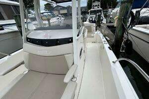 27ft Boston Whaler Yacht For Sale