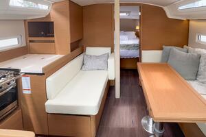 40FT (12.34M) JEANNEAU