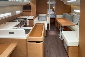 40FT (12.34M) JEANNEAU