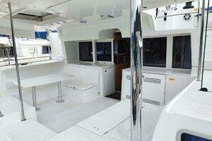 45ft Lagoon Yacht For Sale