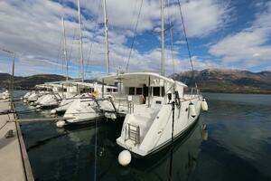 45ft Lagoon Yacht For Sale