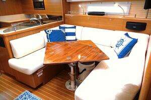 MERU 2019 Catalina 425 Yacht For Sale in Annapolis MD