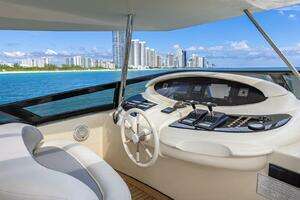 2000 Azimut thumbnail 33