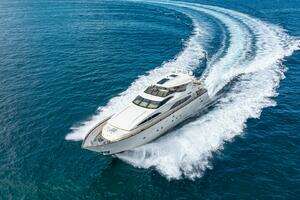 2000 Azimut thumbnail 12