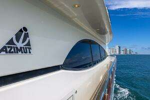 2000 Azimut thumbnail 51