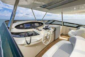 2000 Azimut thumbnail 35