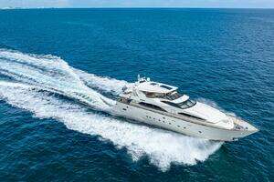 2000 Azimut thumbnail 13