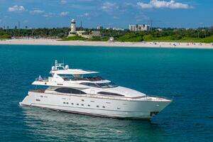 2000 Azimut thumbnail 49