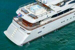 2000 Azimut thumbnail 24