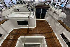 2003 Fantasi 44 Pilot House thumbnail 33