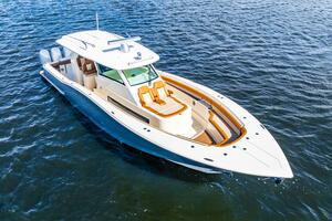 42FT (12.85M) SCOUT yacht for sale