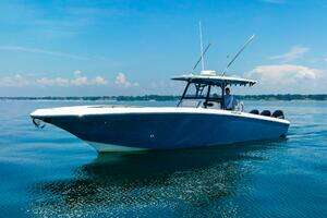 2020 Fountain 38 Center Console thumbnail 2