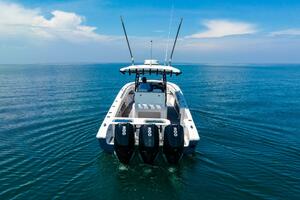 38ft Fountain Yacht For Sale