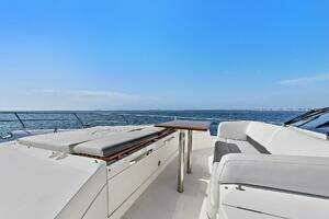 2015 Princess 72 Motoryacht thumbnail 39