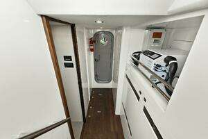 2015 Princess 72 Motoryacht thumbnail 36