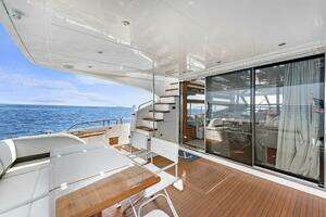 2015 Princess 72 Motoryacht thumbnail 18