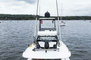 2017 Everglades 435 CC thumbnail 15
