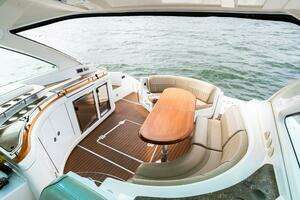 Bronx Tail 52ft Cruisers Yachts Yacht For Sale