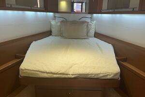 2014 Beneteau Sense 50 thumbnail 32