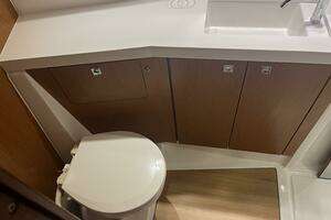 2014 Beneteau Sense 50 thumbnail 29