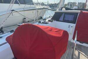 2014 Beneteau Sense 50 thumbnail 3