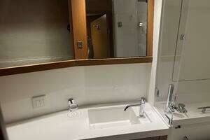 2014 Beneteau Sense 50 thumbnail 30