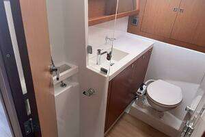 2014 Beneteau Sense 50 thumbnail 23