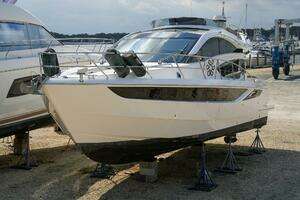 2017 Galeon 43 SKY thumbnail 4
