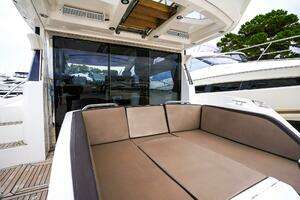 2017 Galeon 43 SKY thumbnail 12